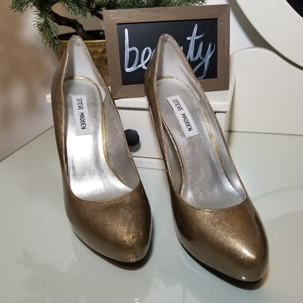Steve Madden Vivvaa Gold Heels